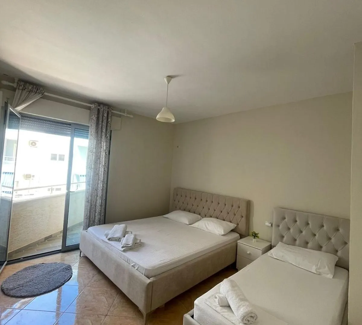Azuro Beachfront Apartment Vlore