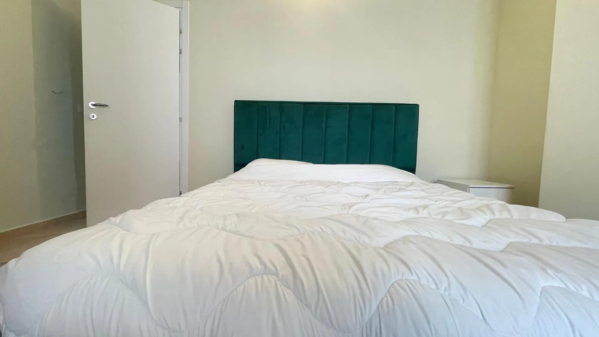 Azuro Beachfront Apartment Vlore